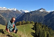 34 Autoscatto dal sent. 117 con vista verso le alte Orobie Brembane
